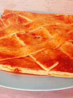 Una foto de Camembert en croute