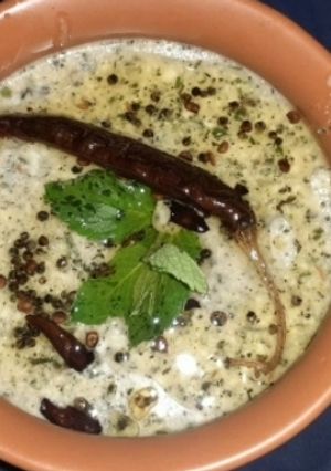 A picture of Mint Raita.