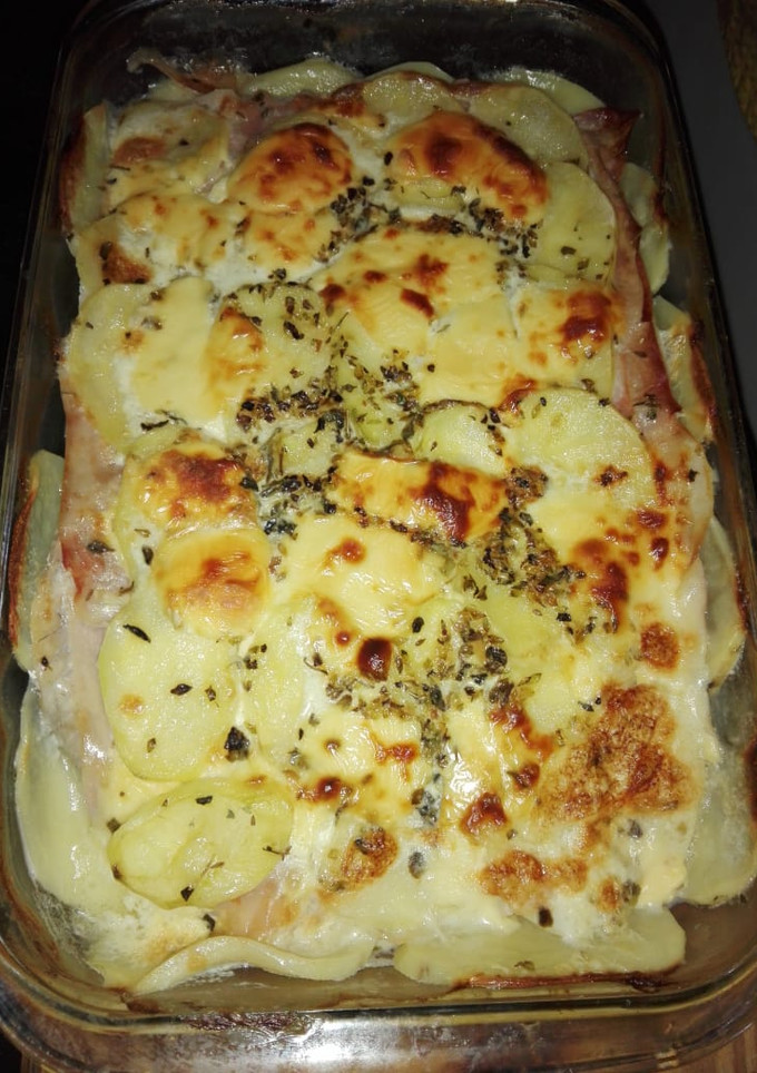 Una foto de Filet con papas a la crema