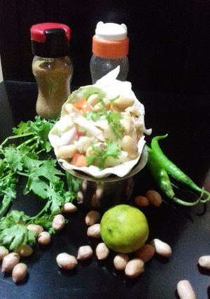 A picture of Garden peanut salad.