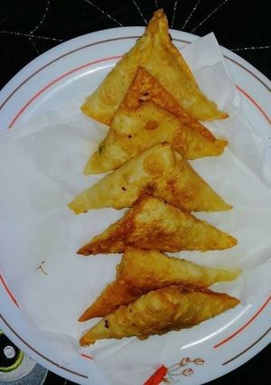 A picture of Keema/Qeema Samosa.