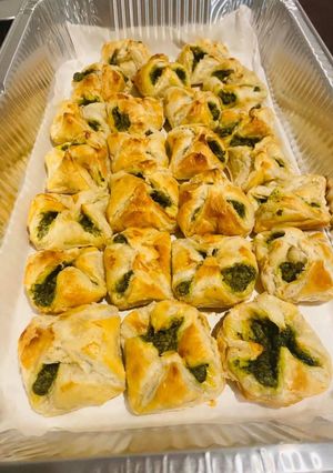 A picture of Spinach Cream Puffs.