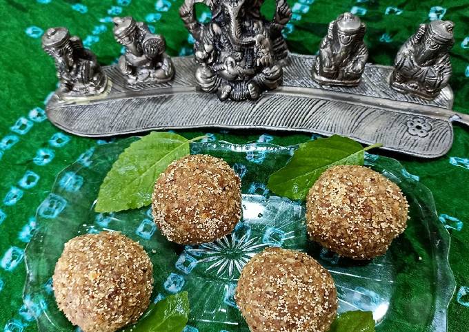 Churmaa Ladoo Recipe by Chetna Dhanak - Cookpad