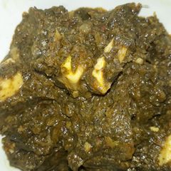 A picture of Palak paneer.