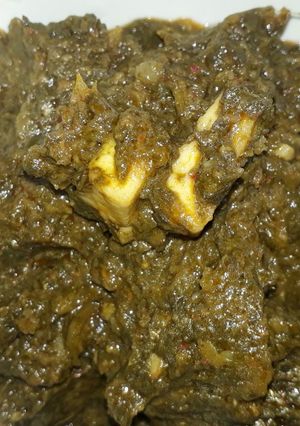 A picture of Palak paneer.