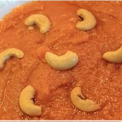 A picture of Kaju ka halwa.