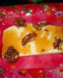 Queso con miel o salsa de caramelo