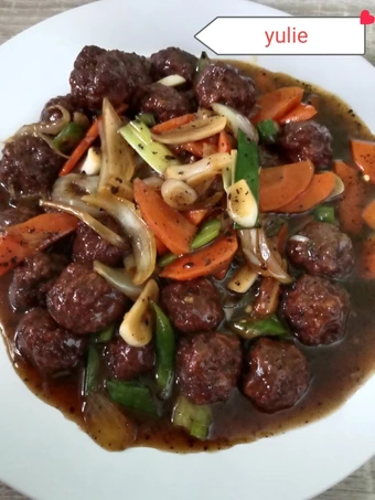 Langkah Gampang Membuat Resep Bola bola daging sapi lada hitam Anti Ribet, Mantap