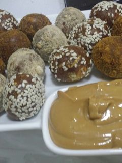 صورة لوصفة كرات التمر واللوتس 😋😋