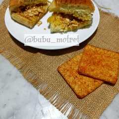 รูปของ Roti bakar biskuit gurih mix keju