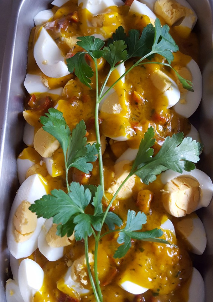 Una foto de Huevos duros en salsa verde en la termomix