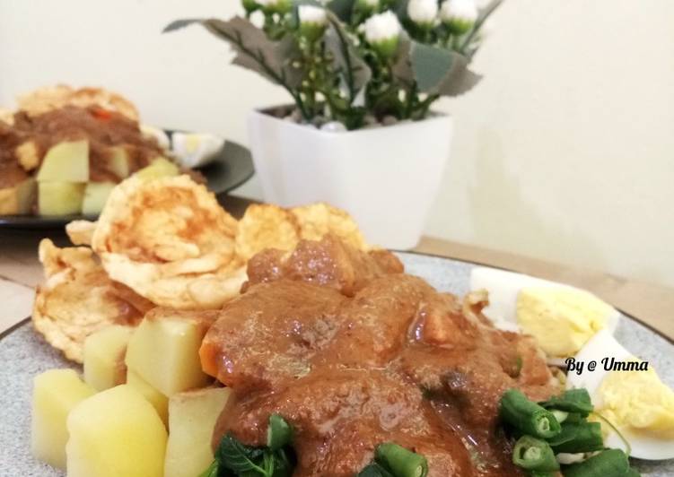 Gado - gado siram