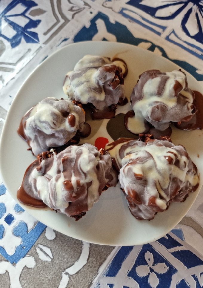 Una foto de Rocas chocolate y avena saludables
