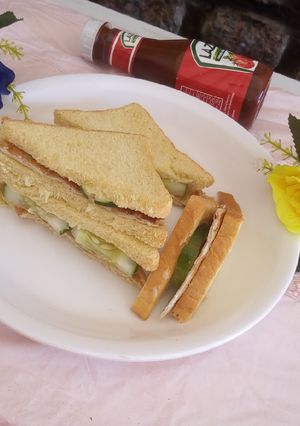 A picture of Omelette Sandwich.