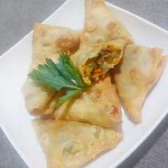 Samosa daging sapi রেসিপির প্রধান ছবি
