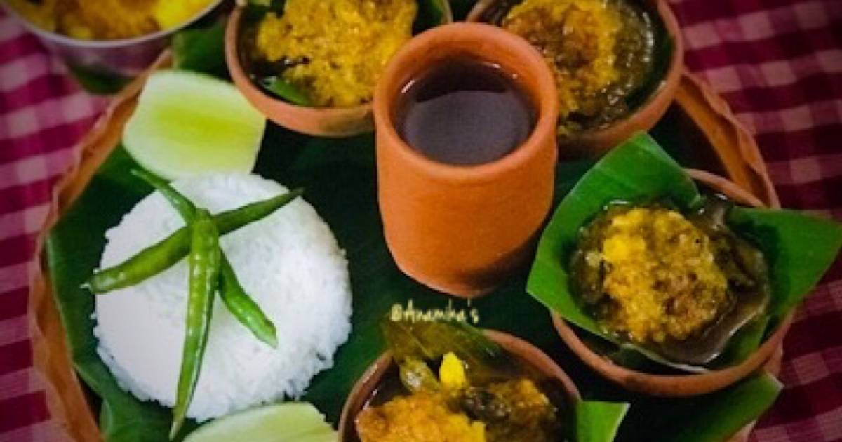 Bengali Chingri Muithya or Prawns Croquettes Curry Recipe by Anamika