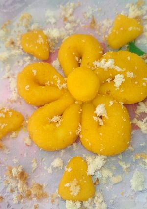A picture of Orange glucose flower.