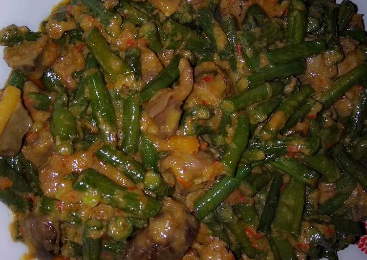 Cara Gampang mengolah Oseng Kacang Panjang Ati Ampela yang Bikin Ngiler