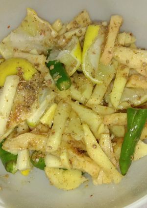 A picture of Instant Ginger Lemon and Chilli Pickle.