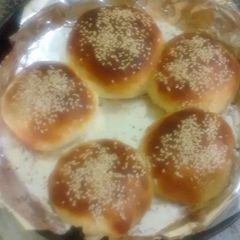 A picture of Burger buns.