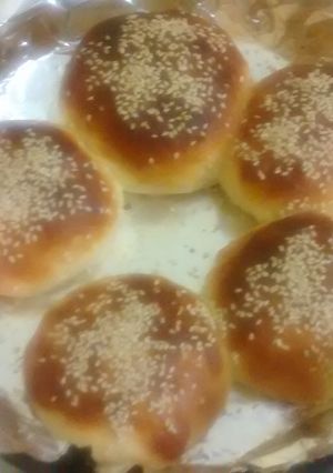 A picture of Burger buns.