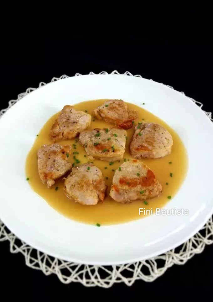 Una foto de Solomillo de cerdo con salsa gravy