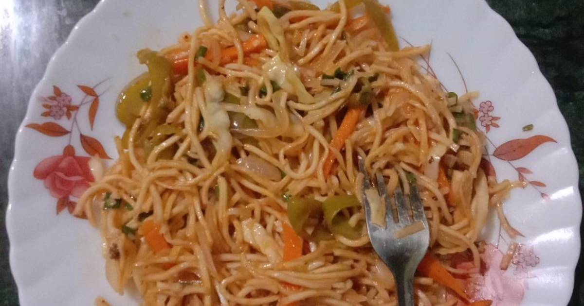 Veg Hakka Noodles Recipe By Ameya Bhat Cookpad