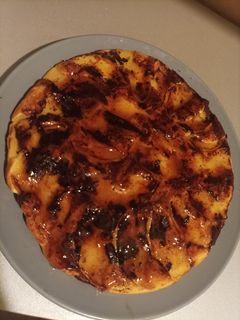 Una foto de Deliciosa tarta en la sartén con solo 1 manzana 🍏