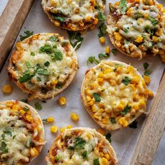 A picture of Open Bun Pizza.