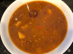 Una foto de Frijoles colorados a lo cubano