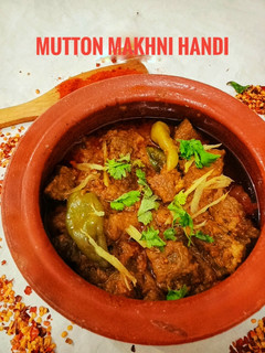A picture of Mutton makhni handi.