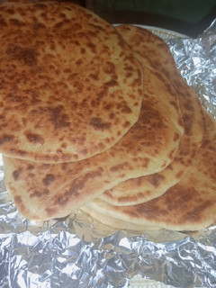 A picture of Butter Naan Bread.