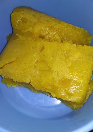 A picture of Besan sheera (Halwa).