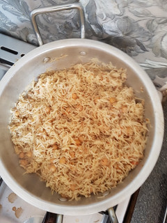 A picture of Chickpeas rice.