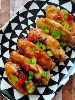 【一鍋到底】腐乳鷄翅(簡單快速15分鐘 的食譜成品照片
