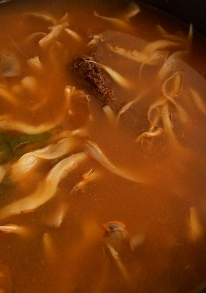 Una foto de Sopa de hongos