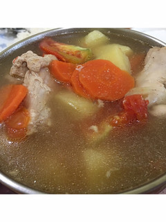 รูปของ ต้มซุปไก่🐔🥔🥕🍅
