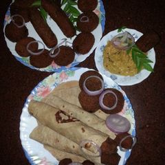 A picture of My Twist Over Macroni... Macroni Cutlets Rolled In Chapathi....