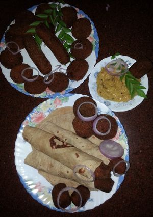 A picture of My Twist Over Macroni... Macroni Cutlets Rolled In Chapathi....