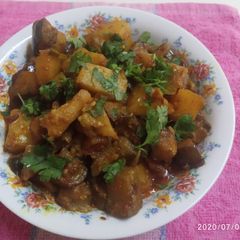 A picture of Baigan aloo sabji.