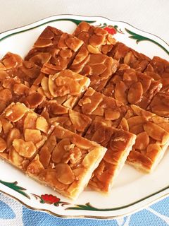 Puff Pastry Flowers Recipe by Nirmala Prem - Cookpad