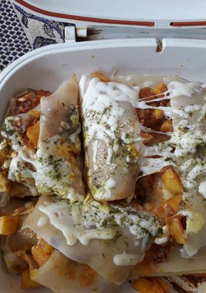 عکسی از دستور لازانیا با گوشت چرخ کرده وپنیر
