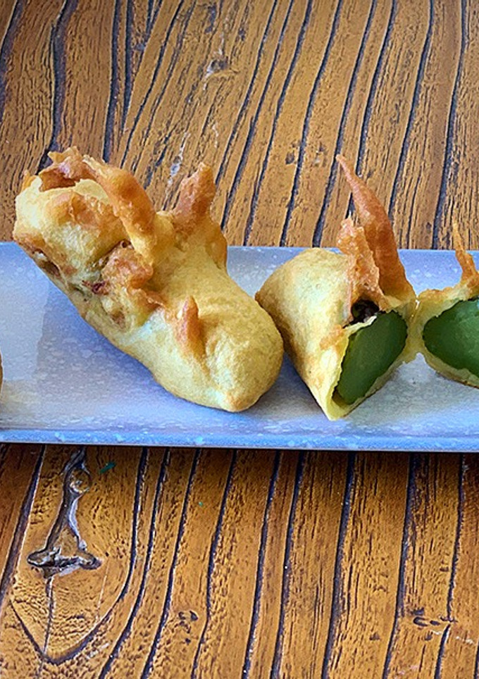 Una foto de Pepinillos fritos