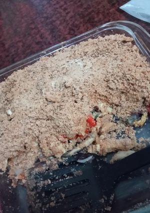 Una foto de Crumble integral de morrón y pollo con un toque especial 😊