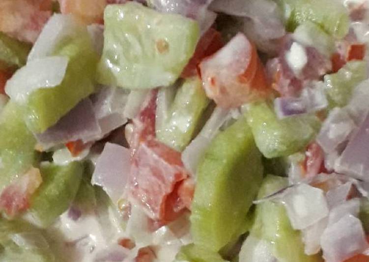 Simple Way to Make Quick Chatpati or Khatti mithi Kachumar Salad
