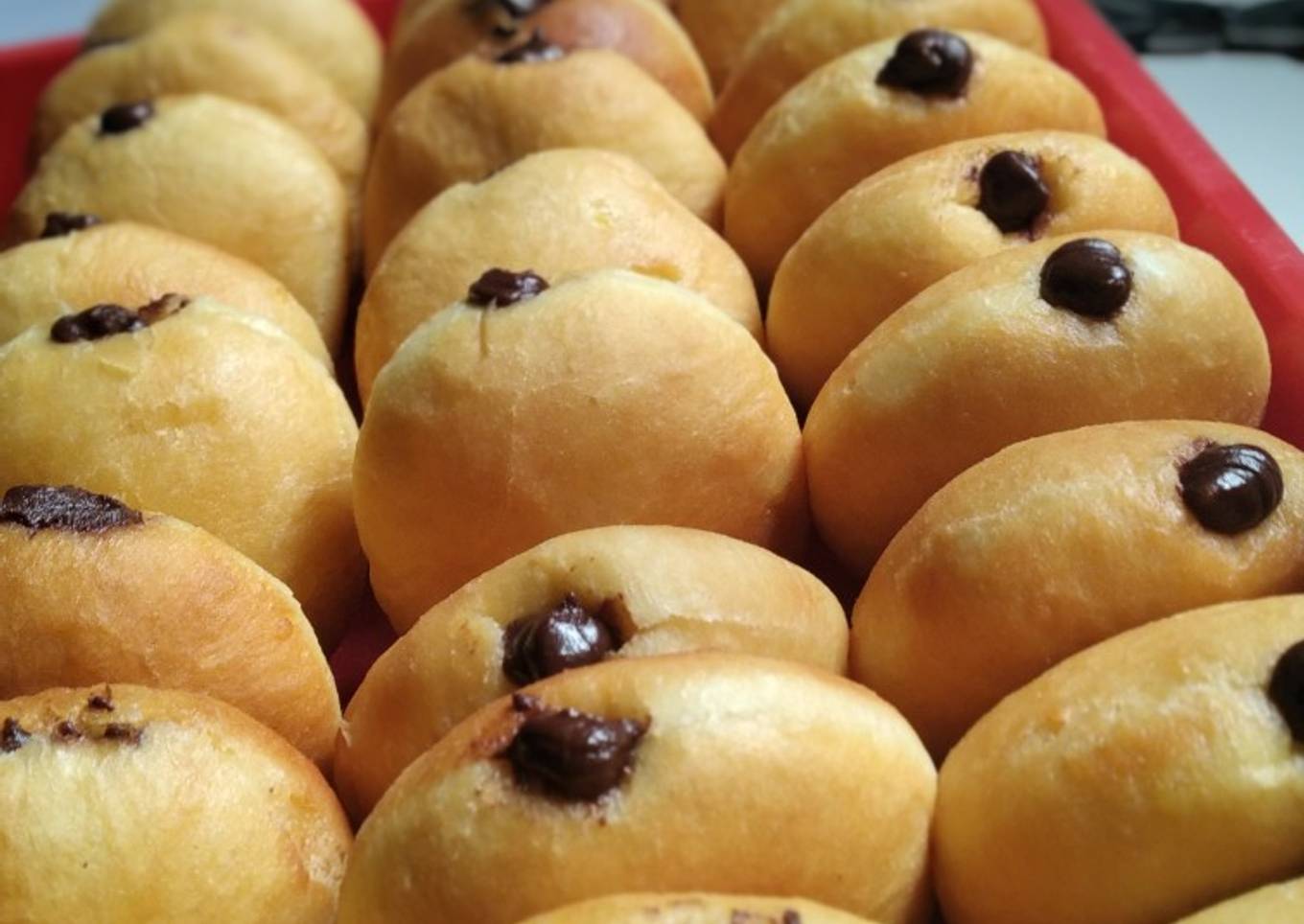 Donat Bomboloni isi coklat