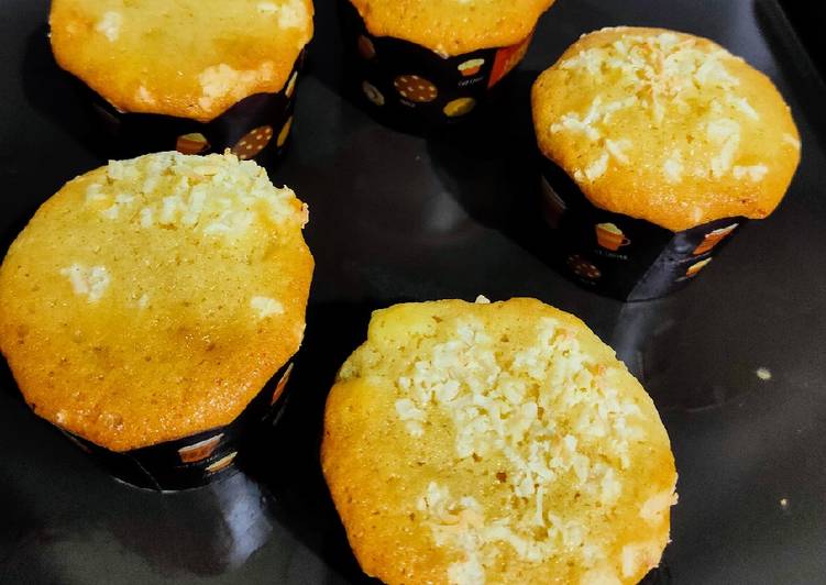 Langkah Mudah untuk Menyiapkan Simple Cheese Vanilla Muffin 🧁🧁 - no mixer Anti Gagal