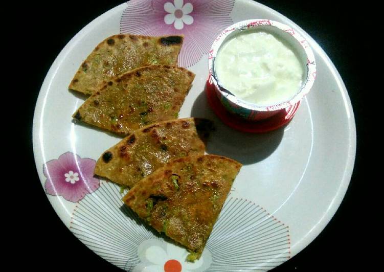 Stuff Gobhi paratha