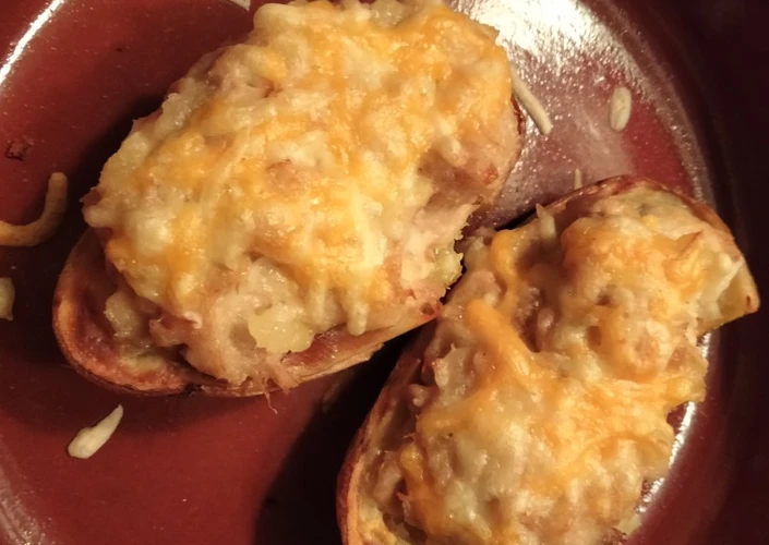 Pasos sencillos para Hacer  Patata rellena de atún