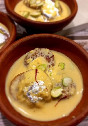 রসাবলি (Rasabali sweet recipe in bengali) রেসিপির প্রধান ছবি